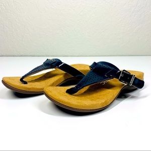VIONIC Patent Leather‎ Thong Flip Flop Sandal
